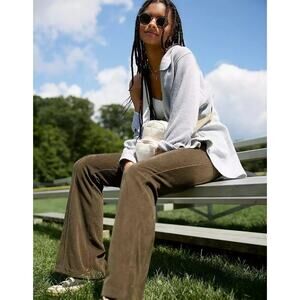 NWT Aerie Groove-On Rib Velour Flare Pant Nomad‎ Olive | Green | SZ S